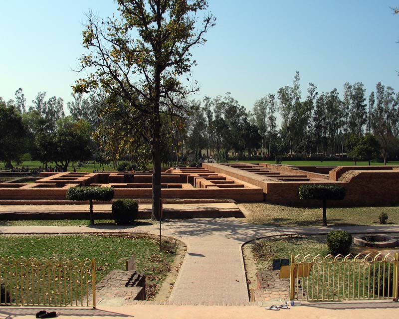 03_kushinigar-where_buddha_died