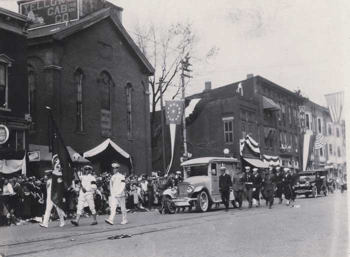 Harding funeral procession, Marion, Ohio, 1923