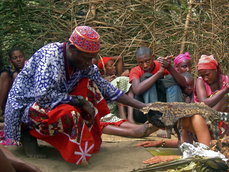 Zingo with an initiate