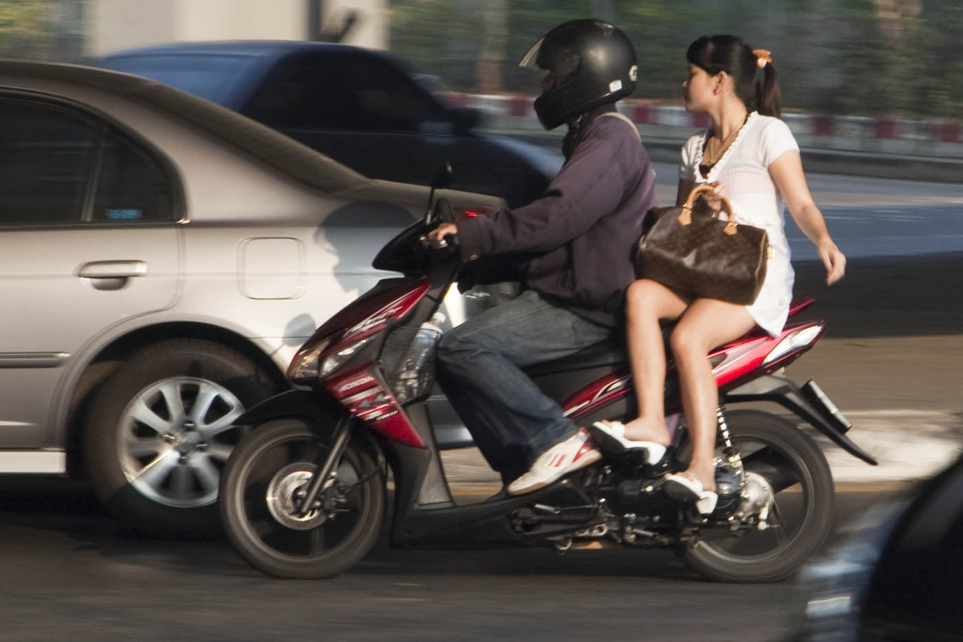 girls_on_bikes_20