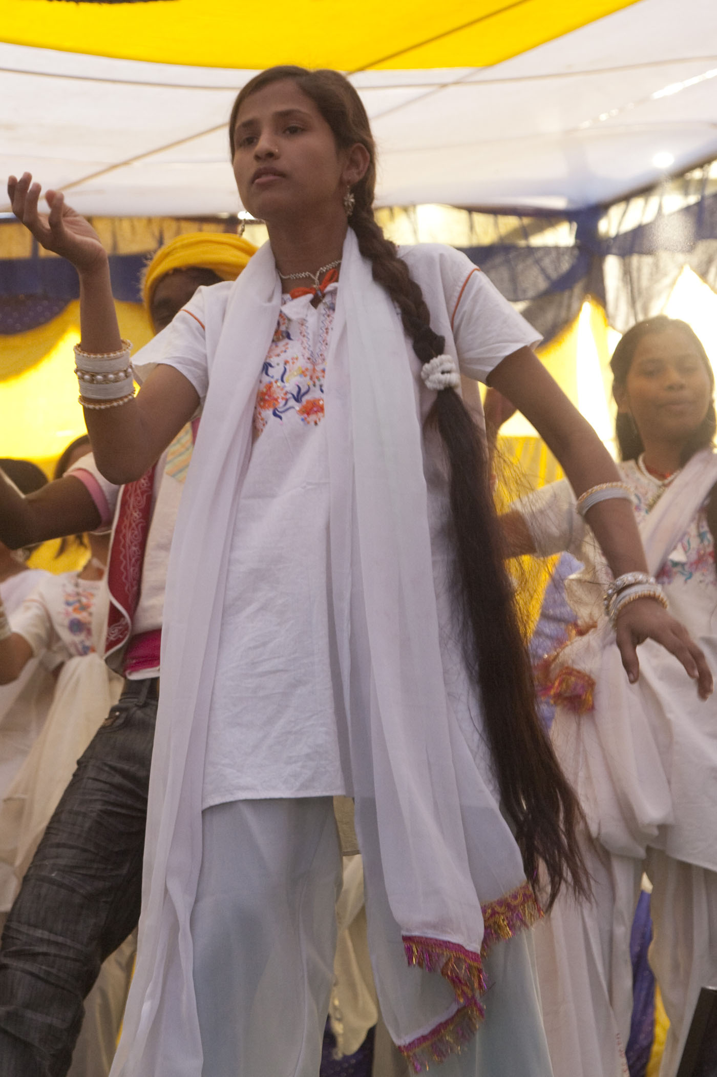 2010_cultural_performance_34