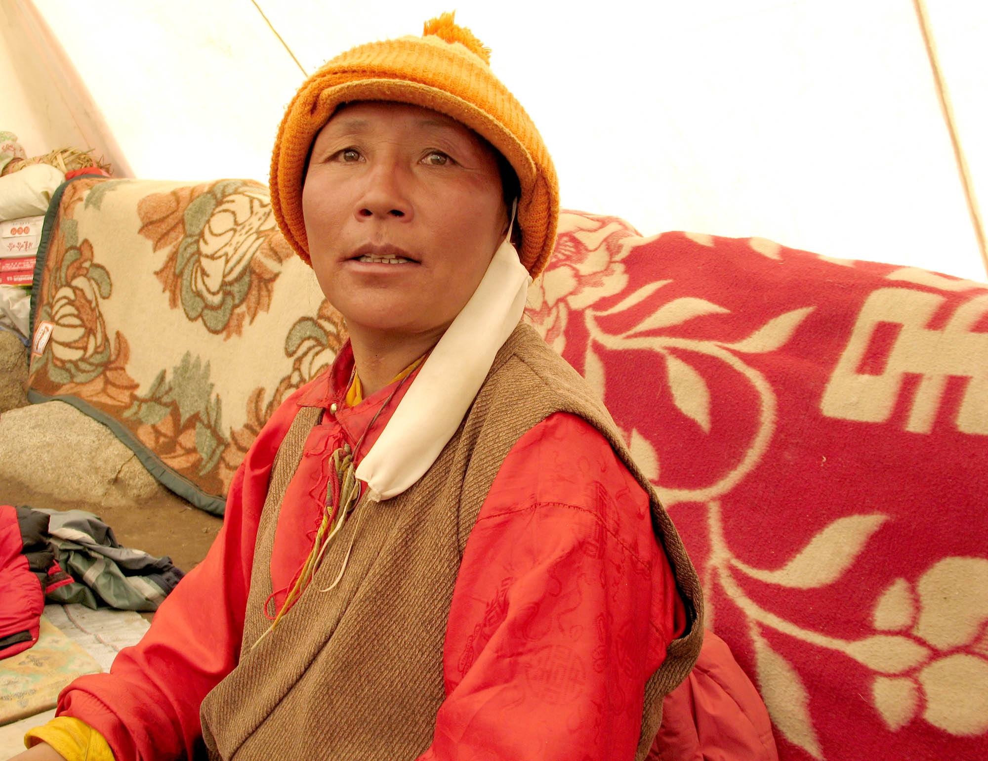 Guide at the Bottom After the Pass